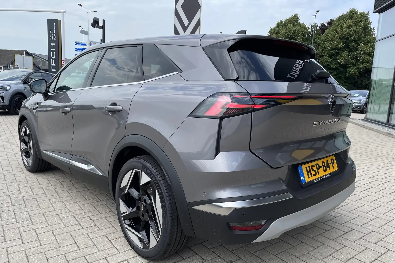 Renault Symbioz 1.6 E-Tech full hybrid 145 iconic Grijs - 2