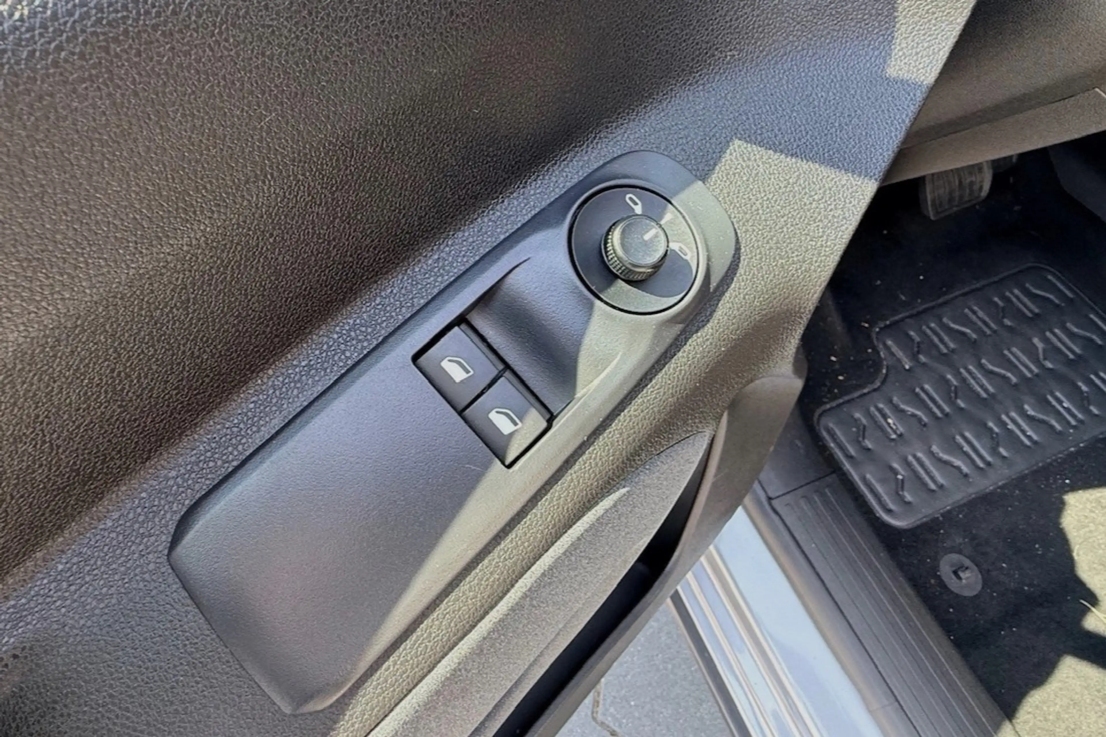 Peugeot e-Rifter EV Allure L1 50 kWh 10179KM! — photo 6