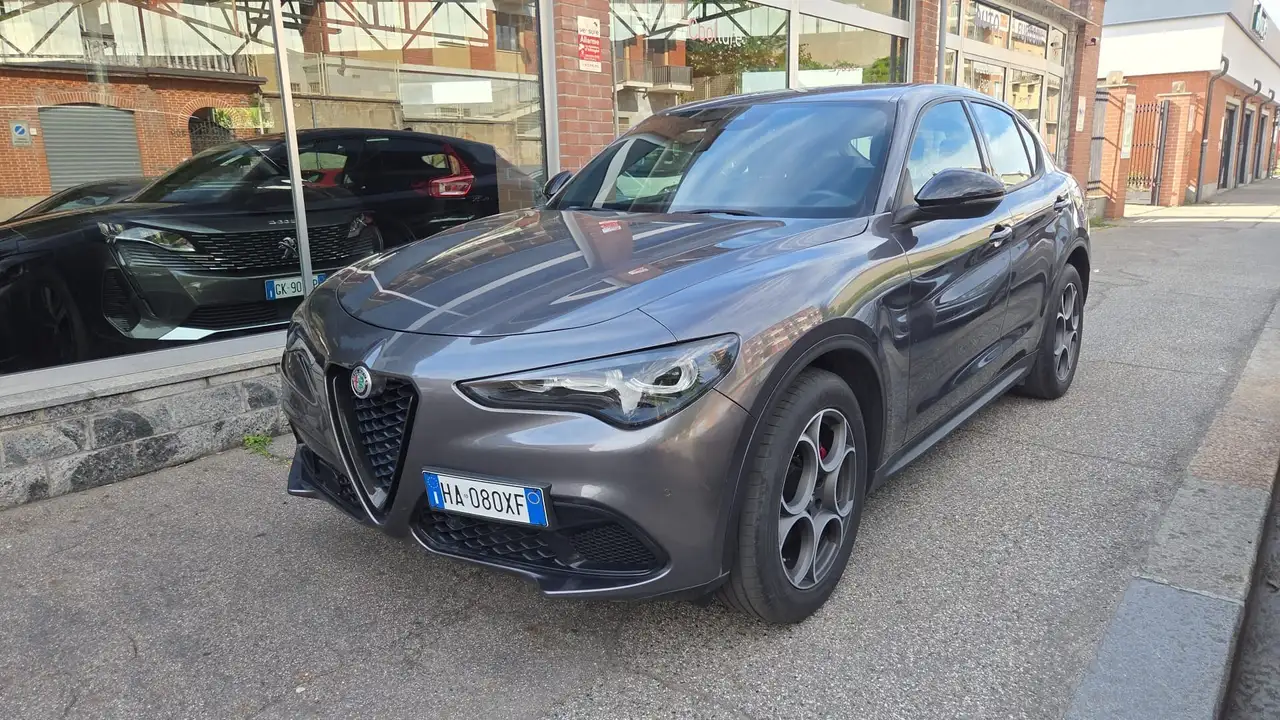 Alfa Romeo Stelvio 2023