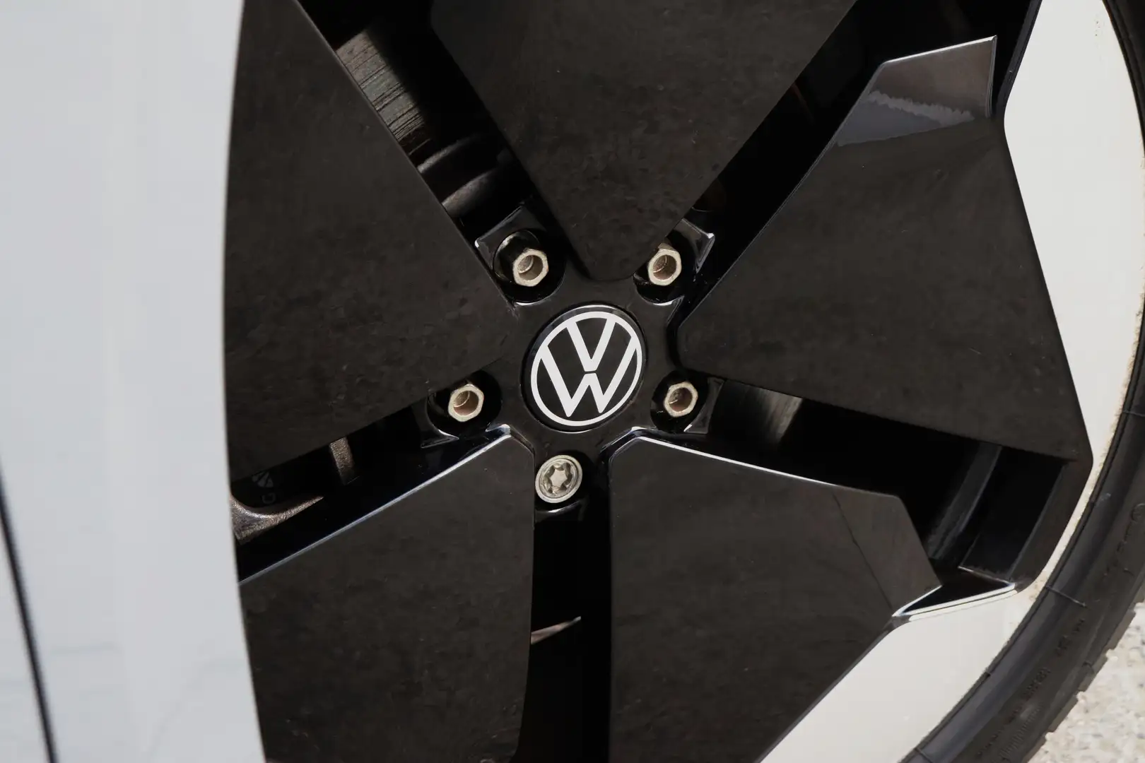 Volkswagen ID.3 1st Max -HUD/Pano/Matrix/Massage/BlindSpot/Keyless Gris - 2