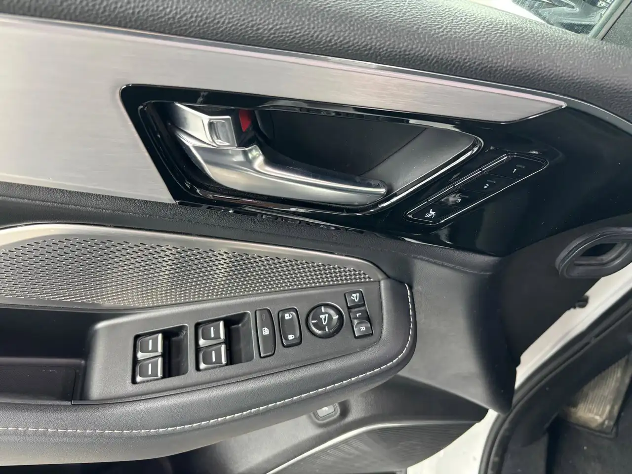 Acura MDX снимка Acura MDX