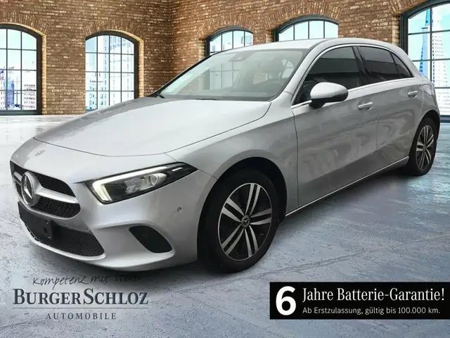 Mercedes-Benz A 250 e progressive LED/KAMERA/NAVI