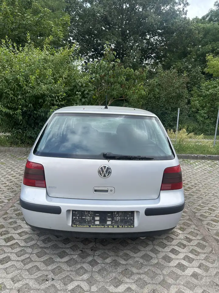 Volkswagen Golf 1.6 Comfortline, foto 2