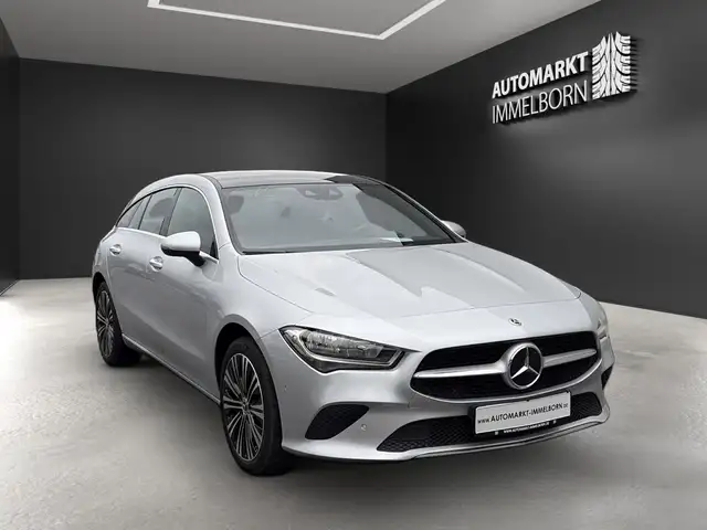 Mercedes-Benz CLA view 2