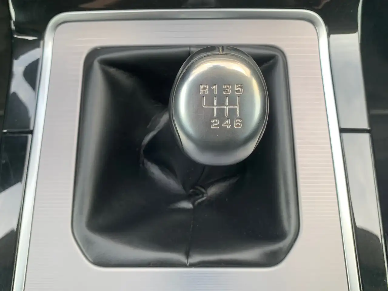 Land Rover Range Rover Evoque 2.0 D150 / NEW MODÈLE / GPS / CUIR / CARPLAY, миниатюра 21