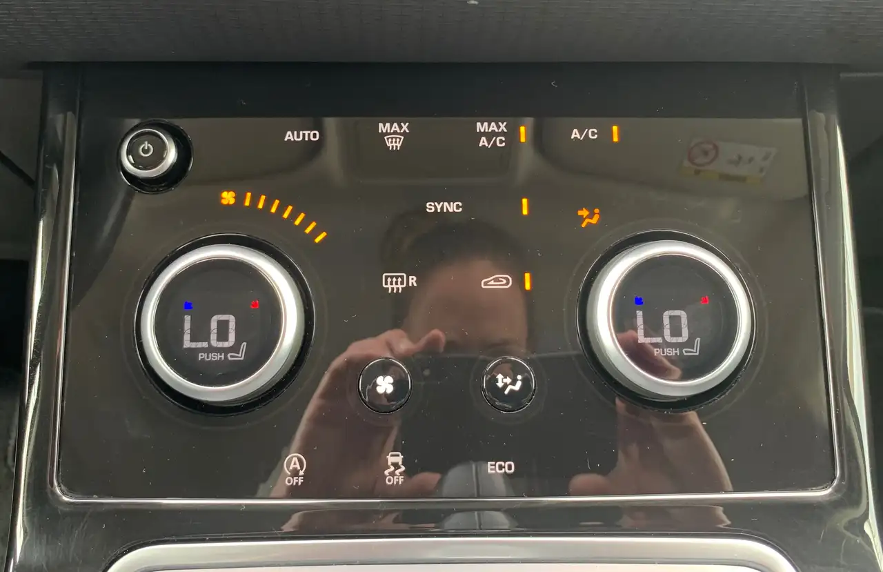 Land Rover Range Rover Evoque 2.0 D150 / NEW MODÈLE / GPS / CUIR / CARPLAY, миниатюра 22