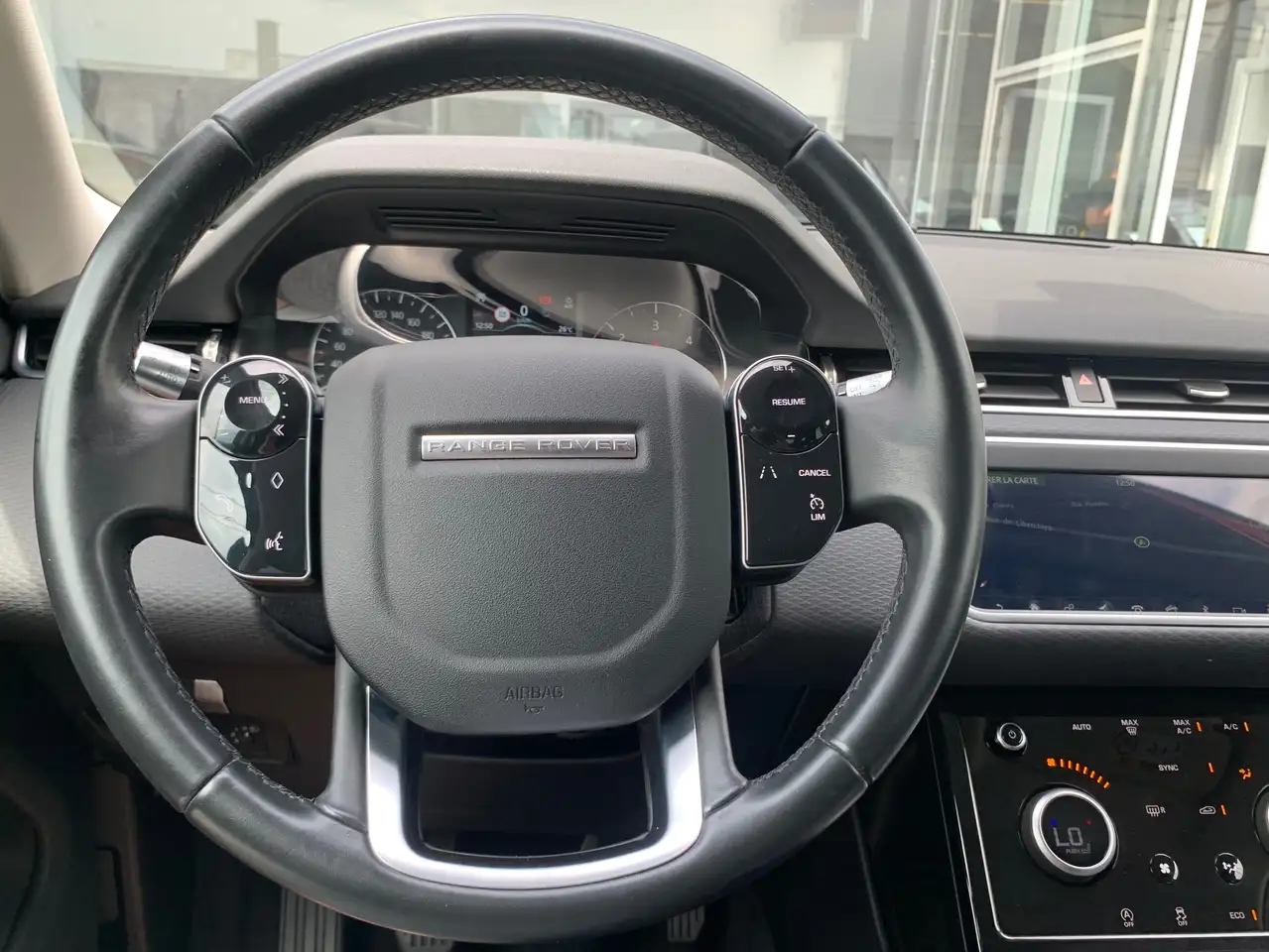 Land Rover Range Rover Evoque 2.0 D150 / NEW MODÈLE / GPS / CUIR / CARPLAY, миниатюра 18