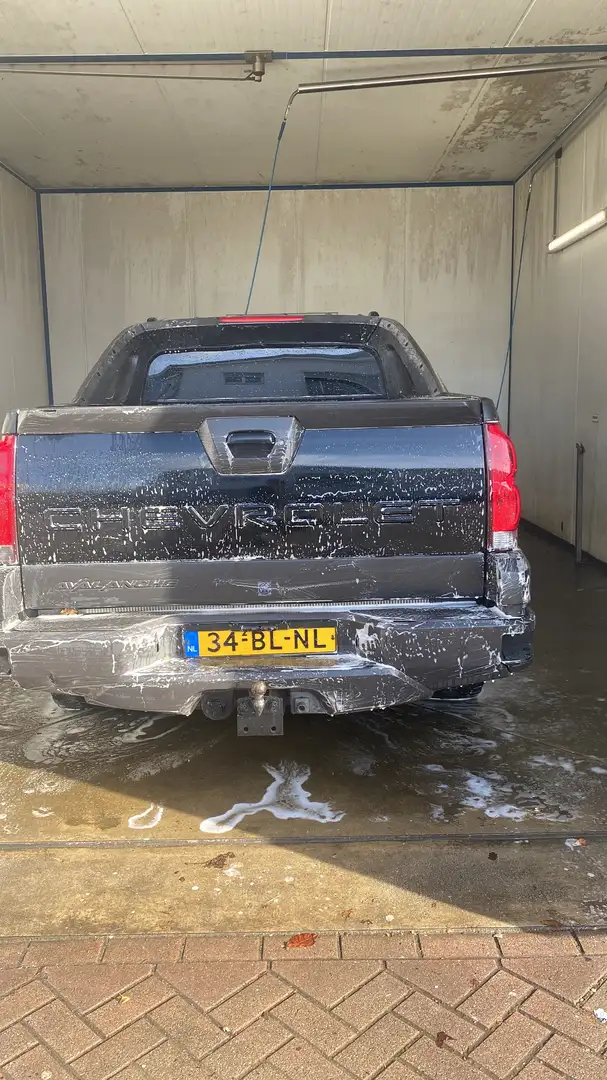 Chevrolet Avalanche Siyah - 1