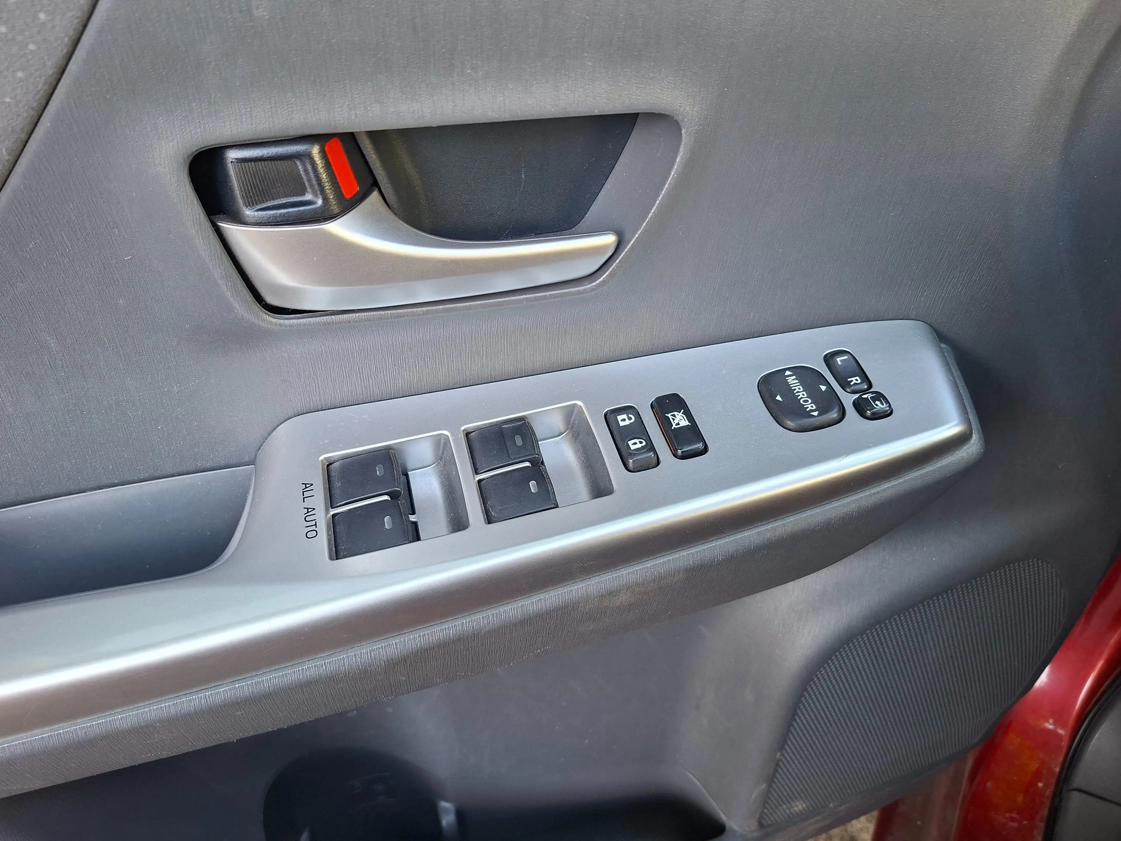 Toyota Prius+ Life + Panorama Glasdach+Ganzjahresreifen+Garantie — photo 15