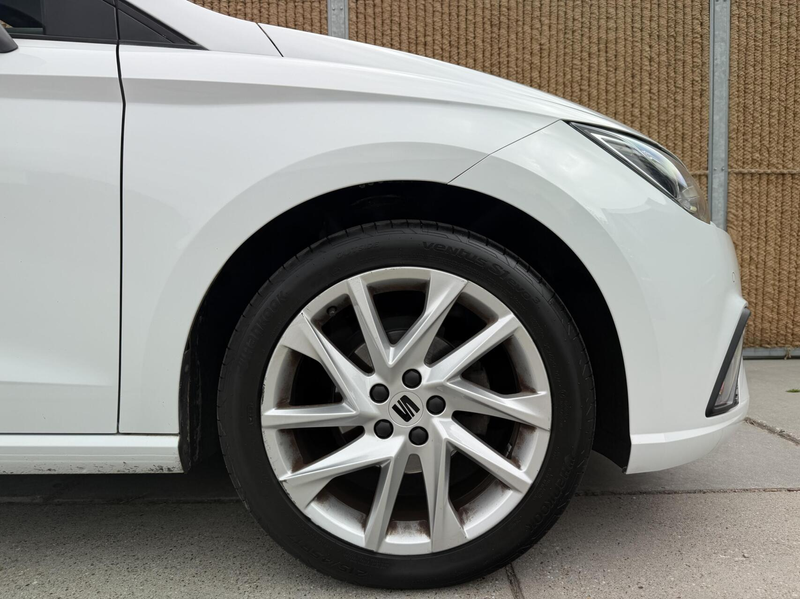 SEAT Ibiza 1.0 EcoTSI FR Plus Panoramadak | Stoelverwarming | — photo 39