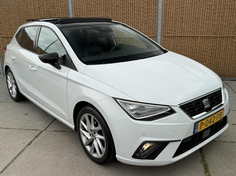 SEAT Ibiza 1.0 EcoTSI FR Plus Panoramadak | Stoelverwarming | — photo 38