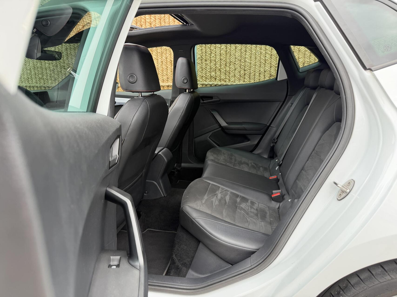 SEAT Ibiza 1.0 EcoTSI FR Plus Panoramadak | Stoelverwarming | — photo 11