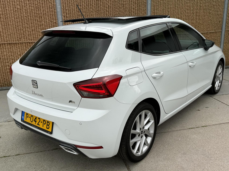 SEAT Ibiza 1.0 EcoTSI FR Plus Panoramadak | Stoelverwarming | — photo 2