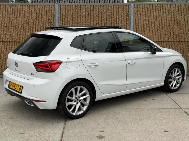 SEAT Ibiza 1.0 EcoTSI FR Plus Panoramadak | Stoelverwarming | — photo 37