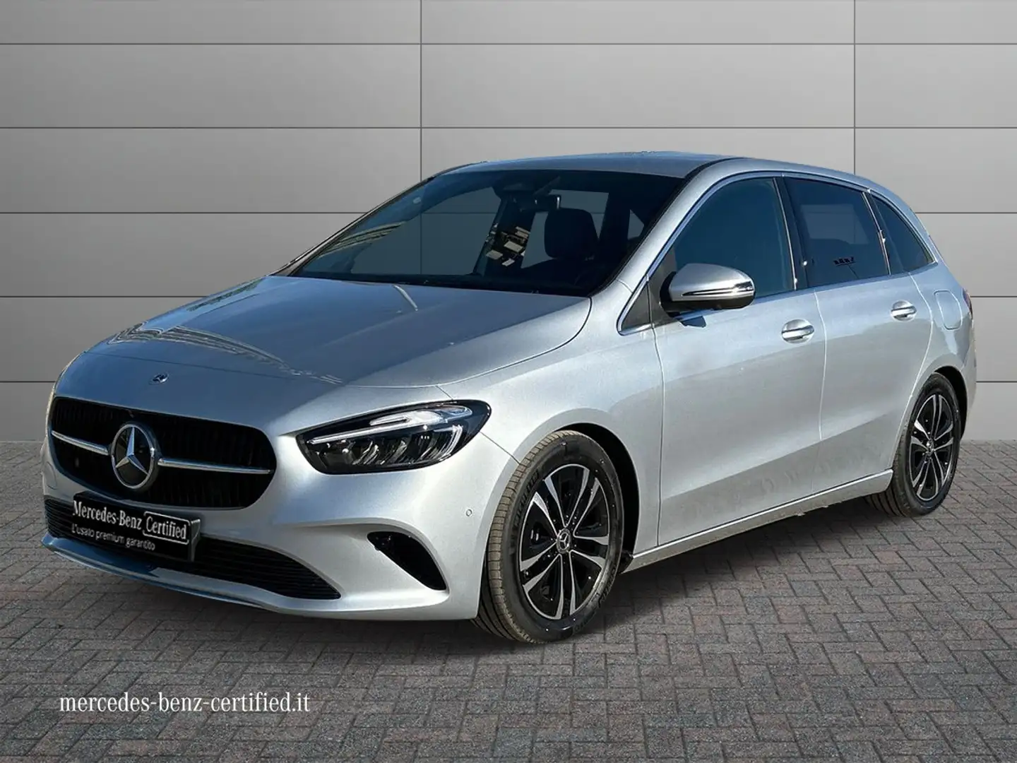 Mercedes-Benz B 180 d Street Edition auto Argento - 1