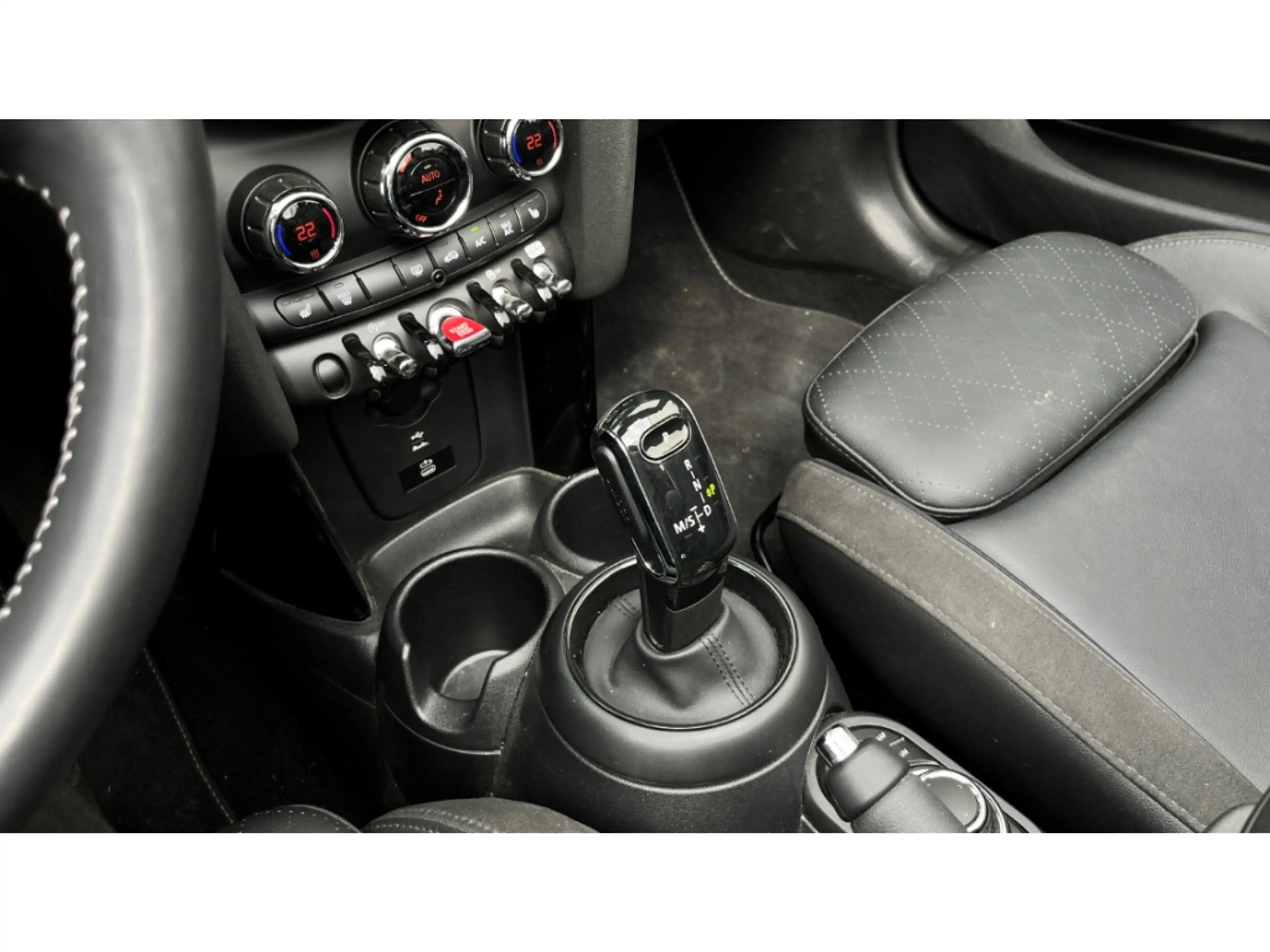 MINI Cooper S Cabrio A El. Verdeck Navi Leder Digitales Cockpit LED Meh — photo 11