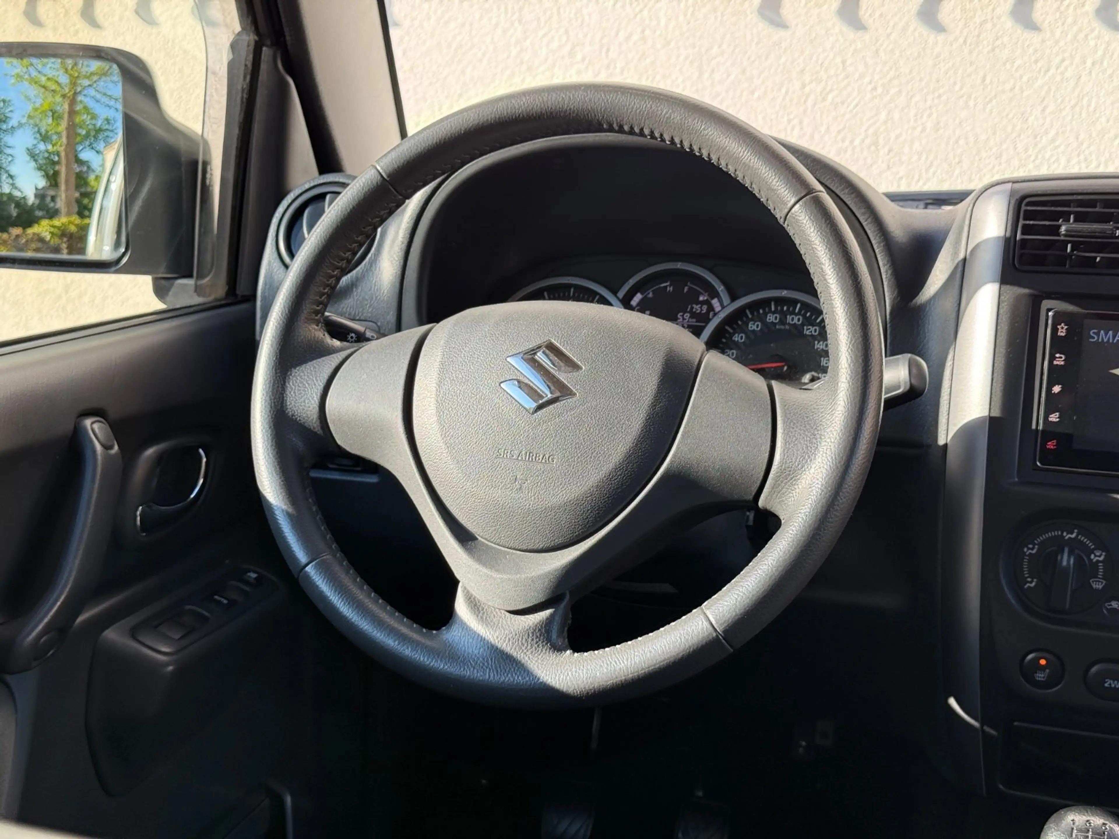 Suzuki Jimny 2018 STYLE & CHROM-Paket SH gepflegt — photo 11