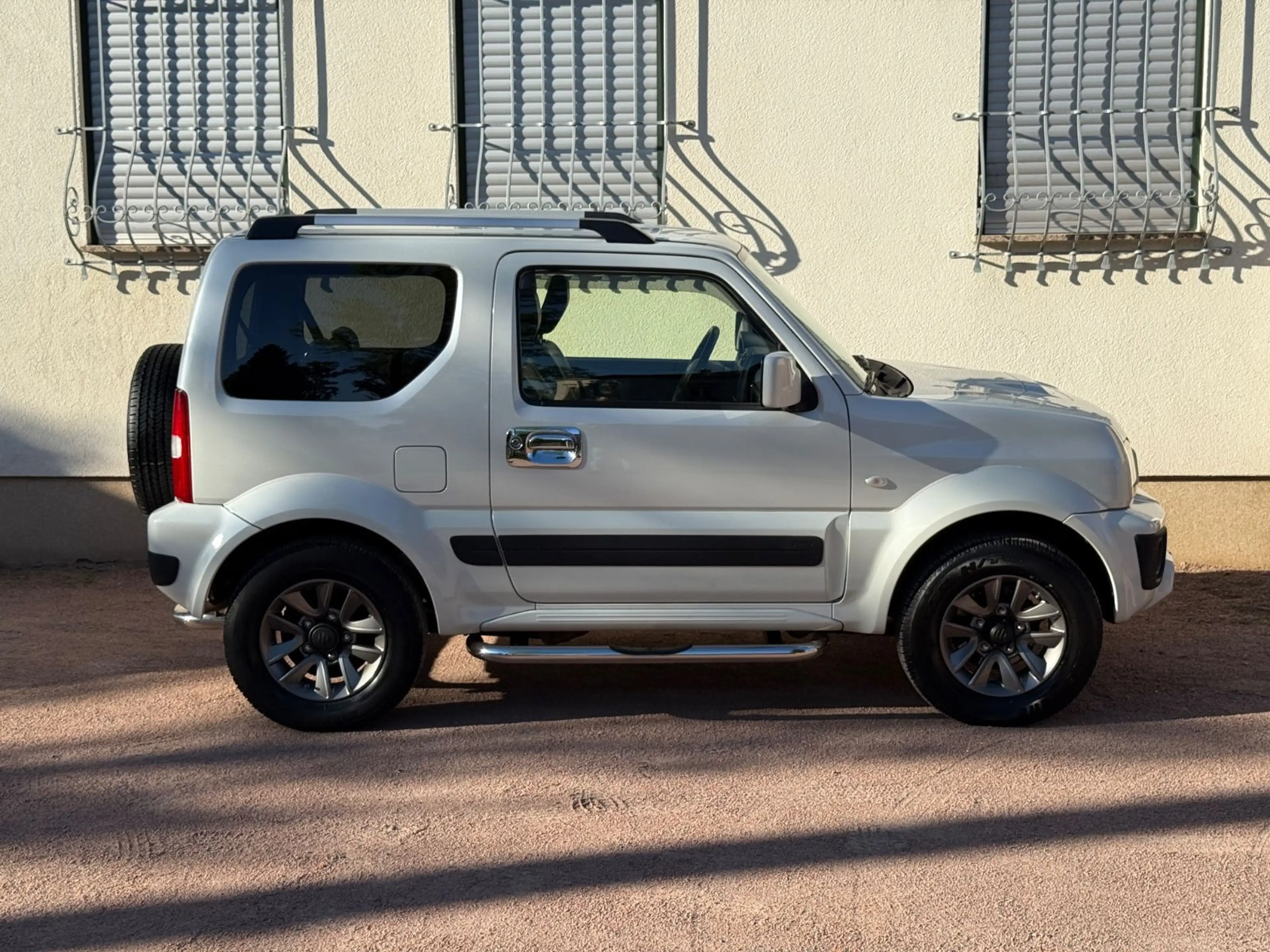 Suzuki Jimny 2018 STYLE & CHROM-Paket SH gepflegt — photo 4