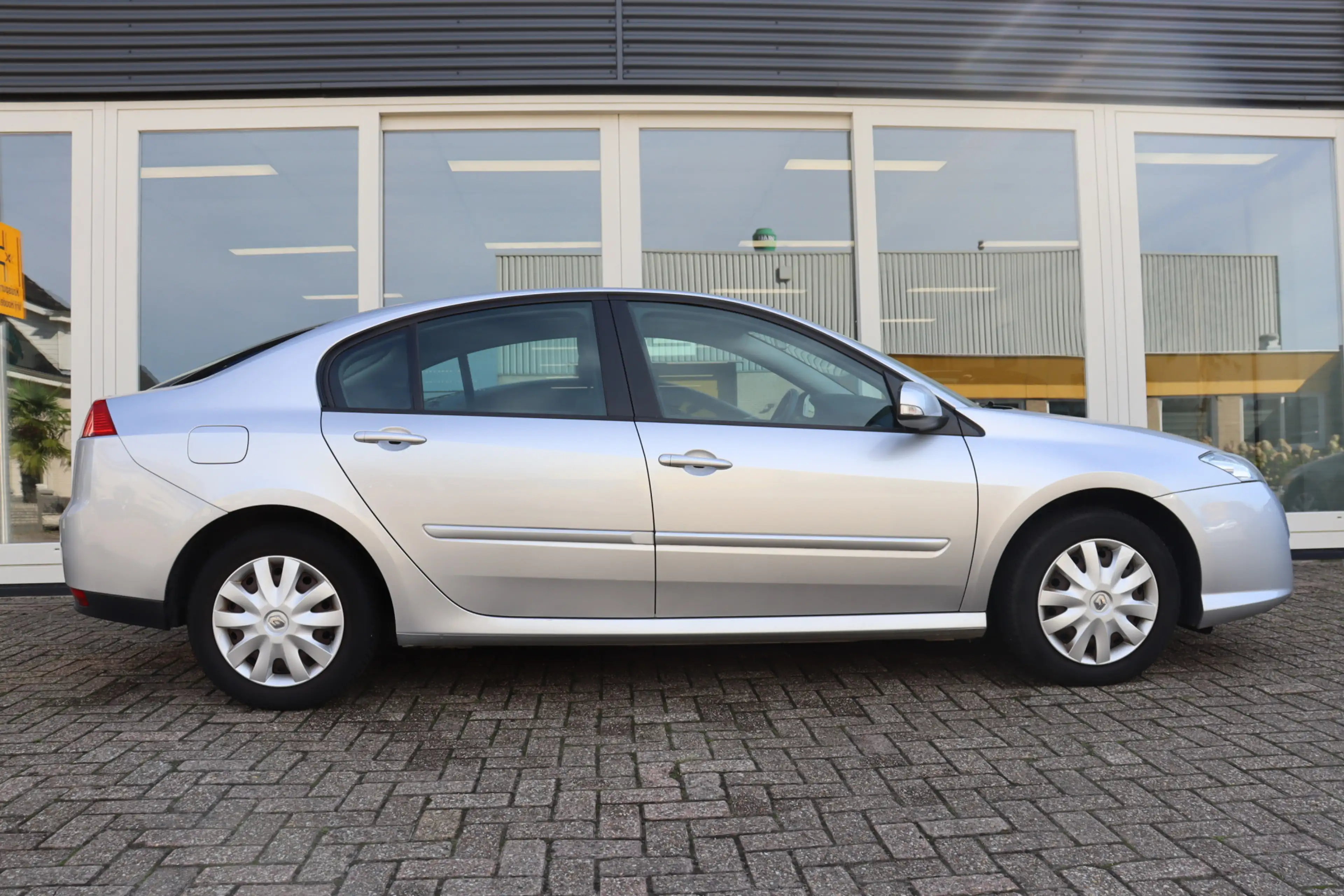 Renault Laguna 1.6 16V Expression, Cruise Control, Airco, PDC A, — photo 4