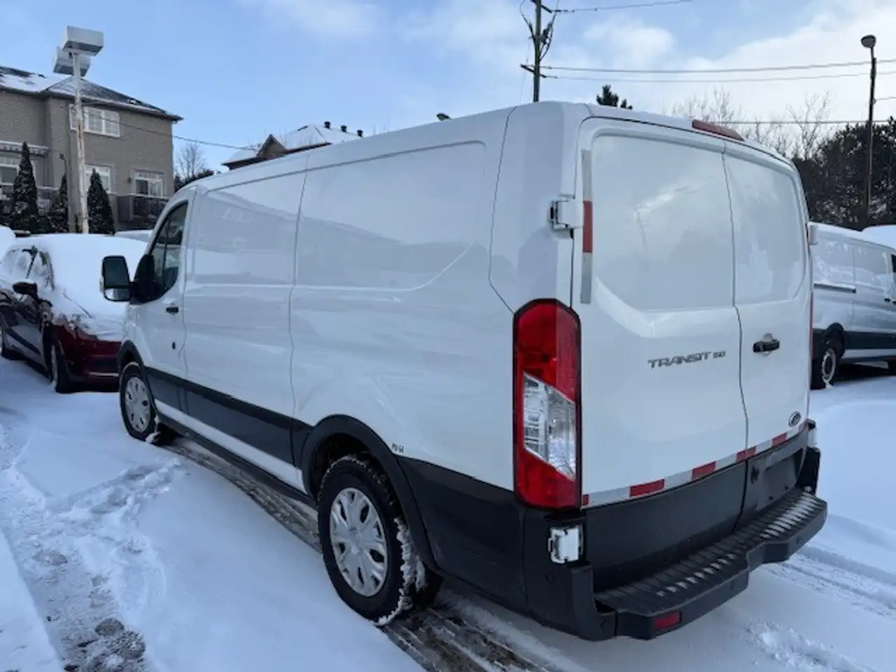 Ford Transit Cargo Van снимка Ford Transit Cargo Van