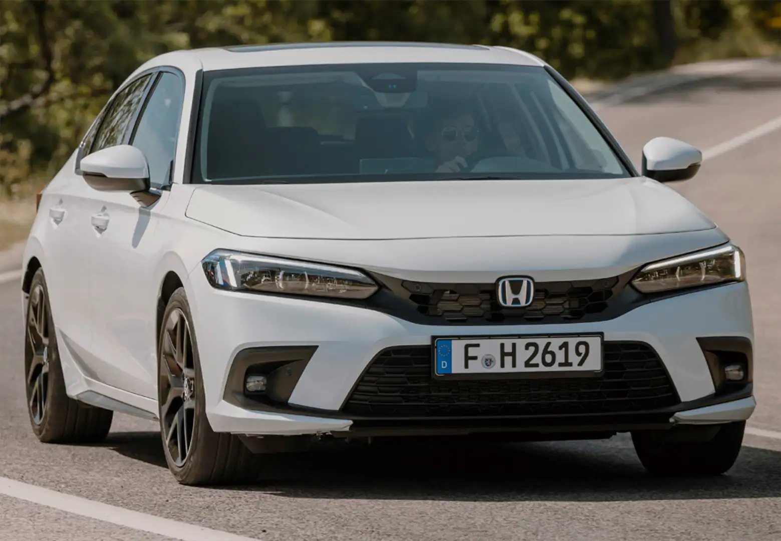 Honda Civic Sedán 1.6 i-DTEC Elegance Navi Noir - 1