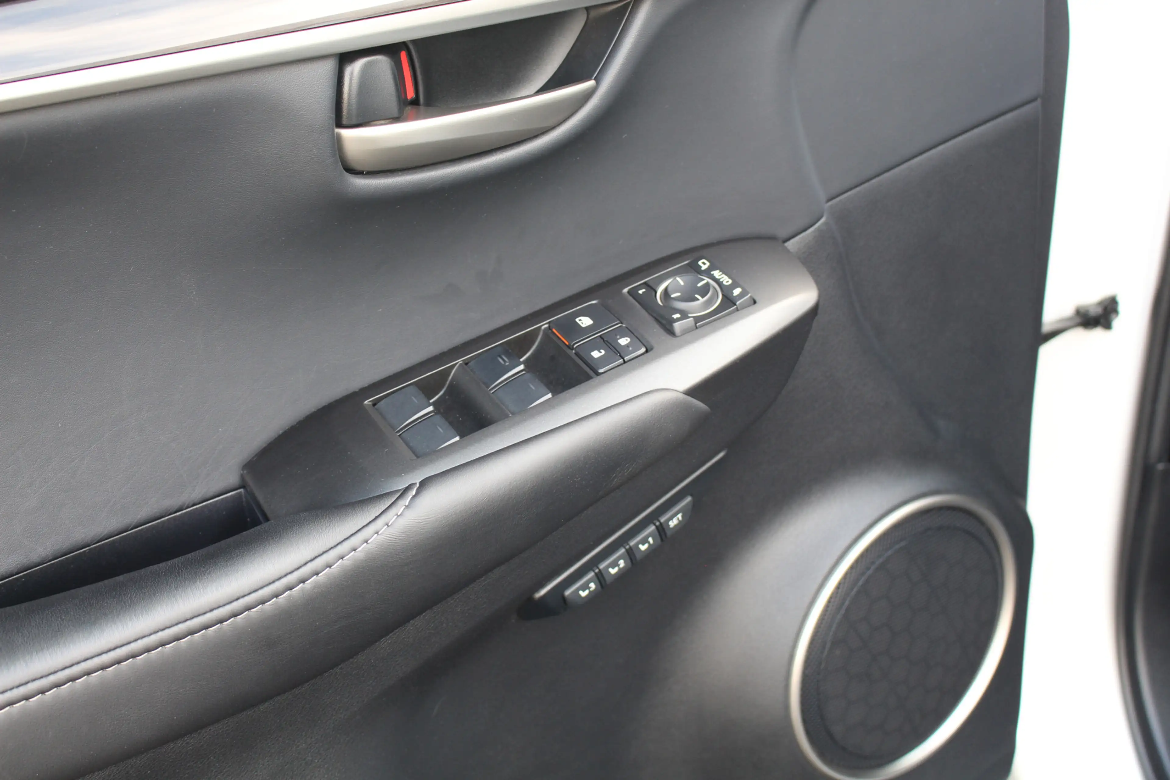 Lexus NX 300h AWD Hybride President Line I Parelwit I Pano I Mar — photo 14