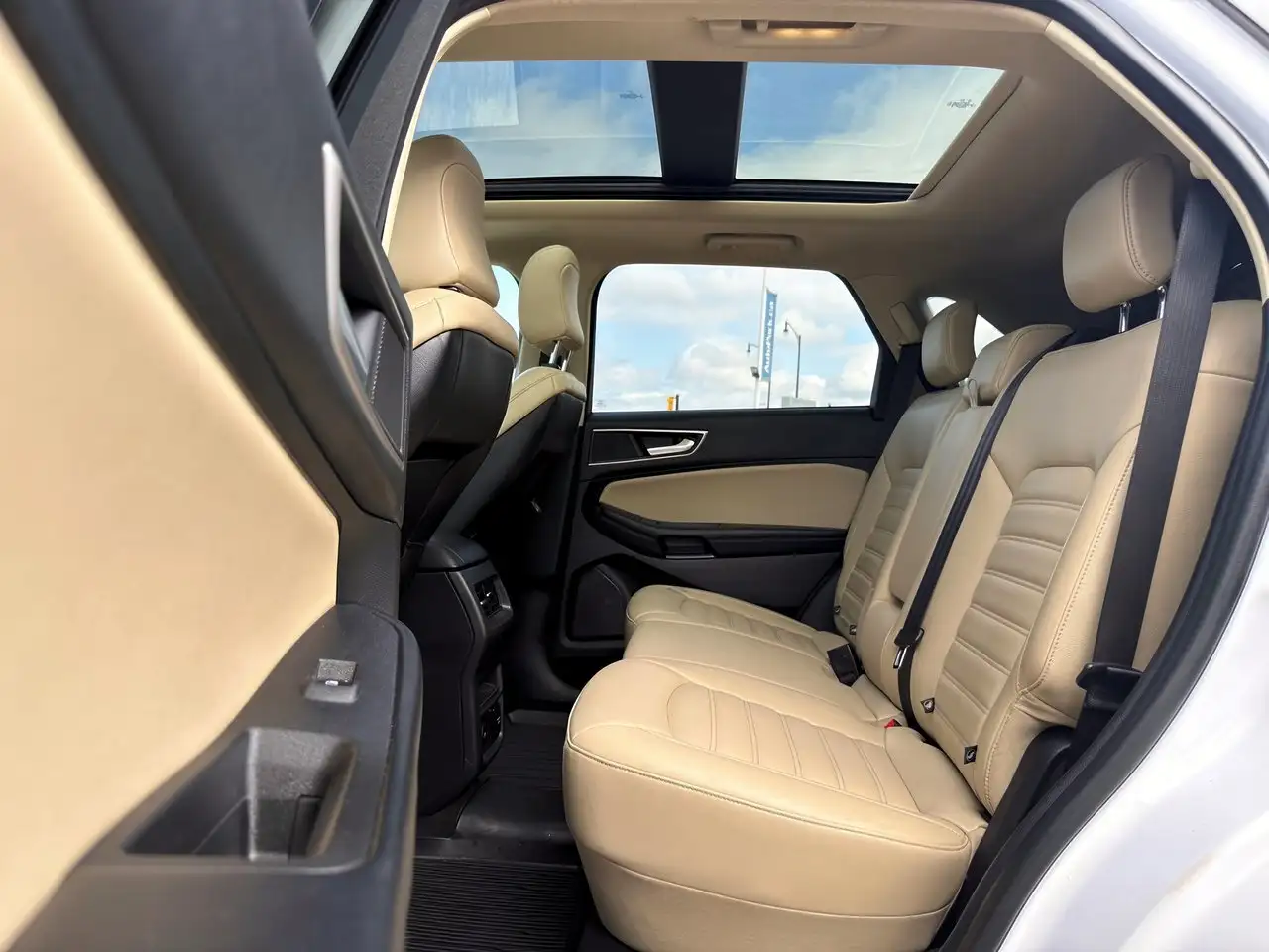 Ford Edge снимка Ford Edge