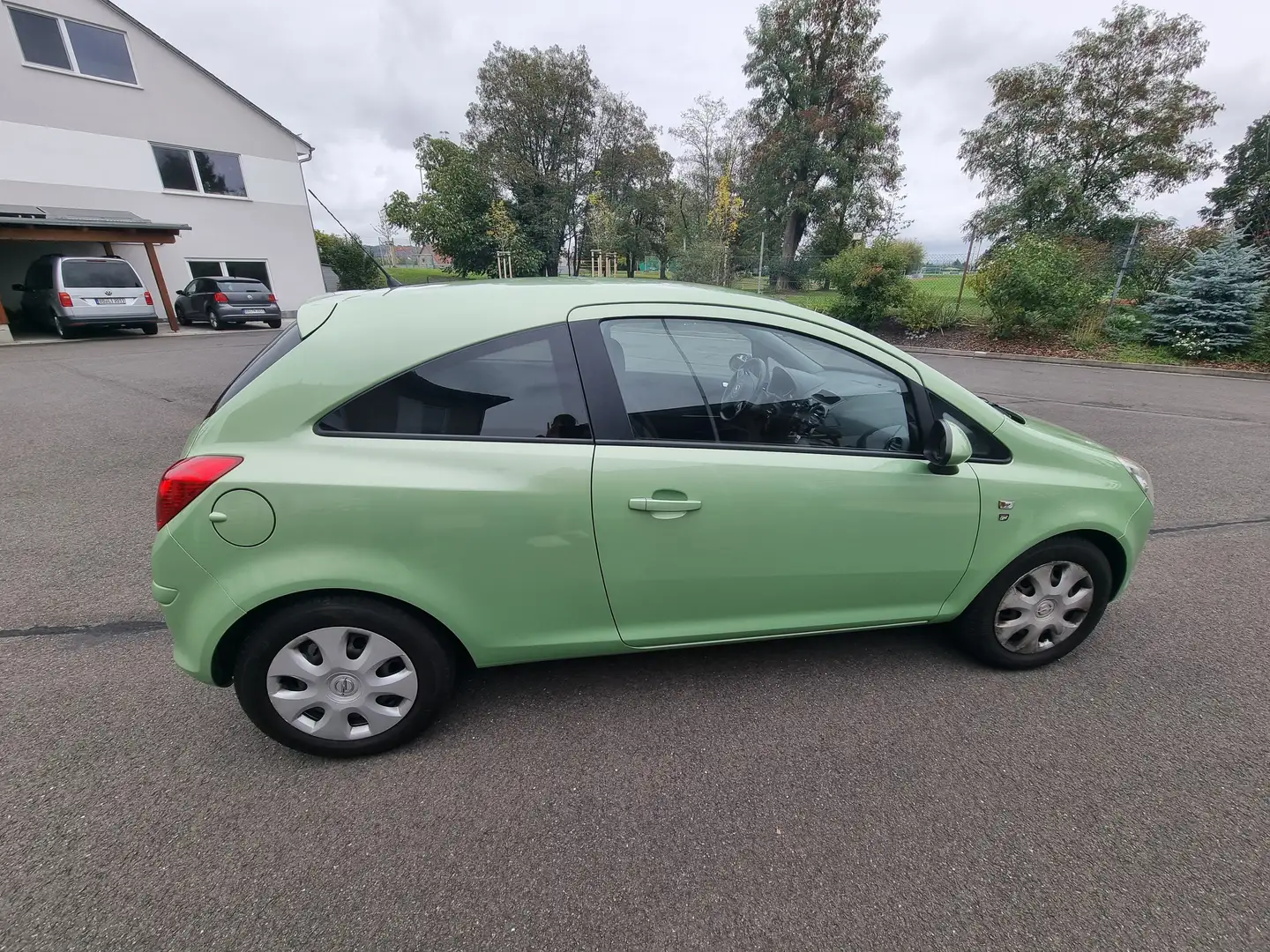 Opel Corsa Corsa 1.2 16V ecoFLEXSelection Grün - 1