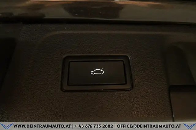 Volkswagen Passat view 10