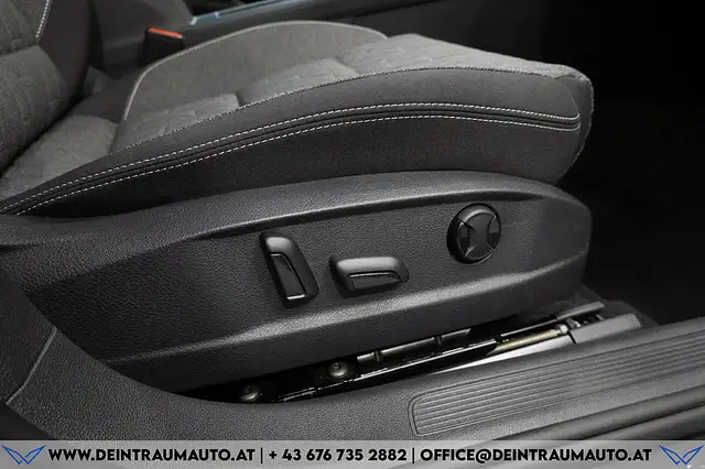 Volkswagen Passat view 15