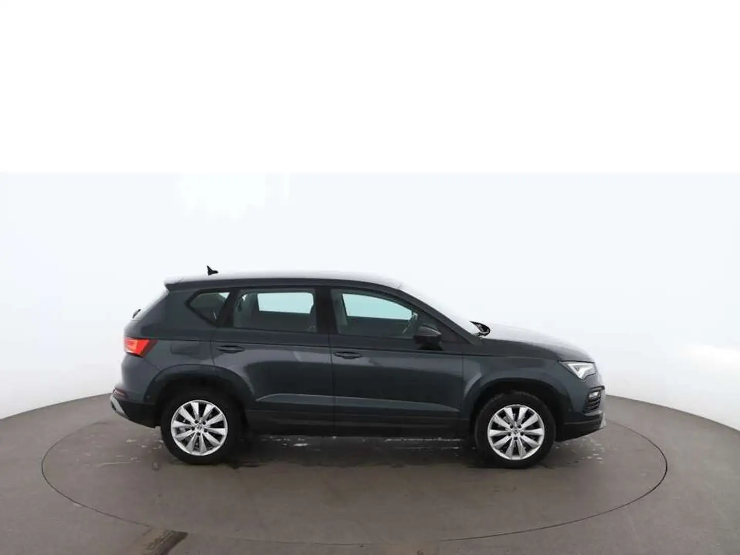 SEAT Ateca 1.5 TSI ACT Style Aut LED AHK STANDHZ NAVI Зелёный - 2