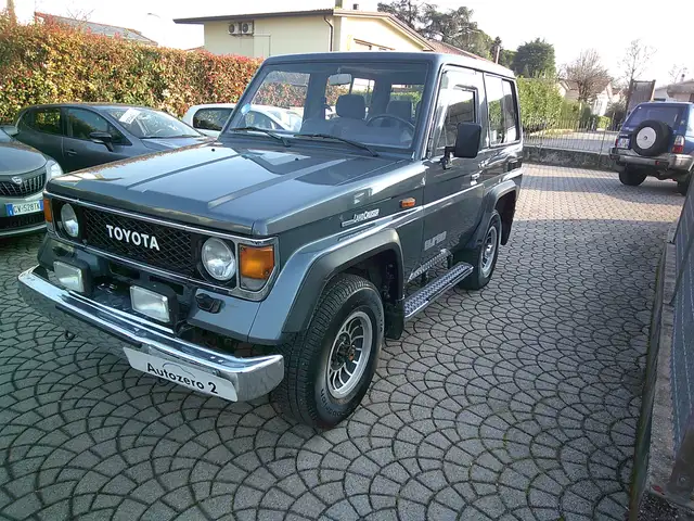Toyota Land Cruiser Land Cruiser lj70 SW 2.4 td VX