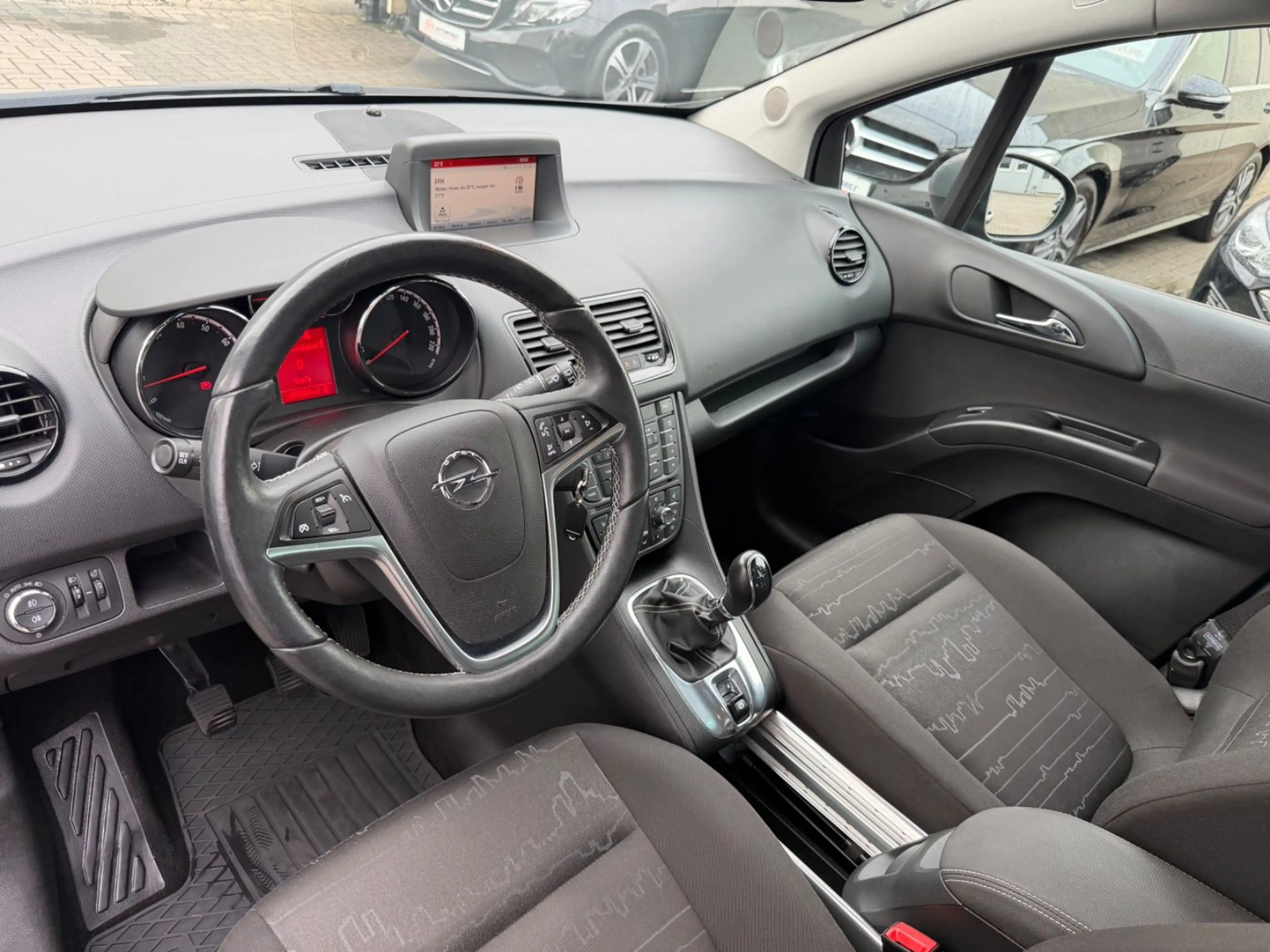 Opel Meriva B Edition 1.Hand+83TKM+PDC+SHZ+Allwetter — photo 13