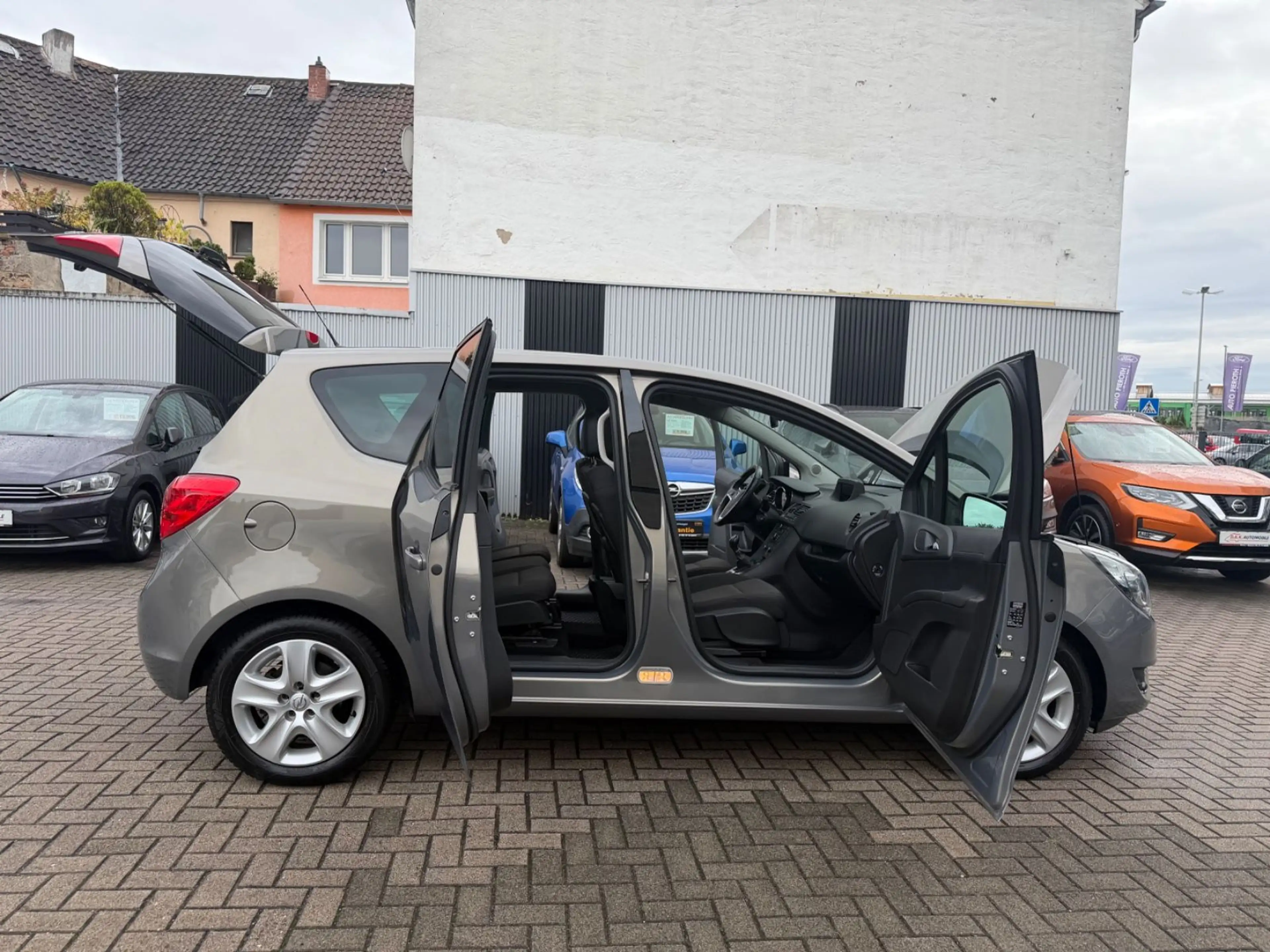 Opel Meriva B Edition 1.Hand+83TKM+PDC+SHZ+Allwetter — photo 11