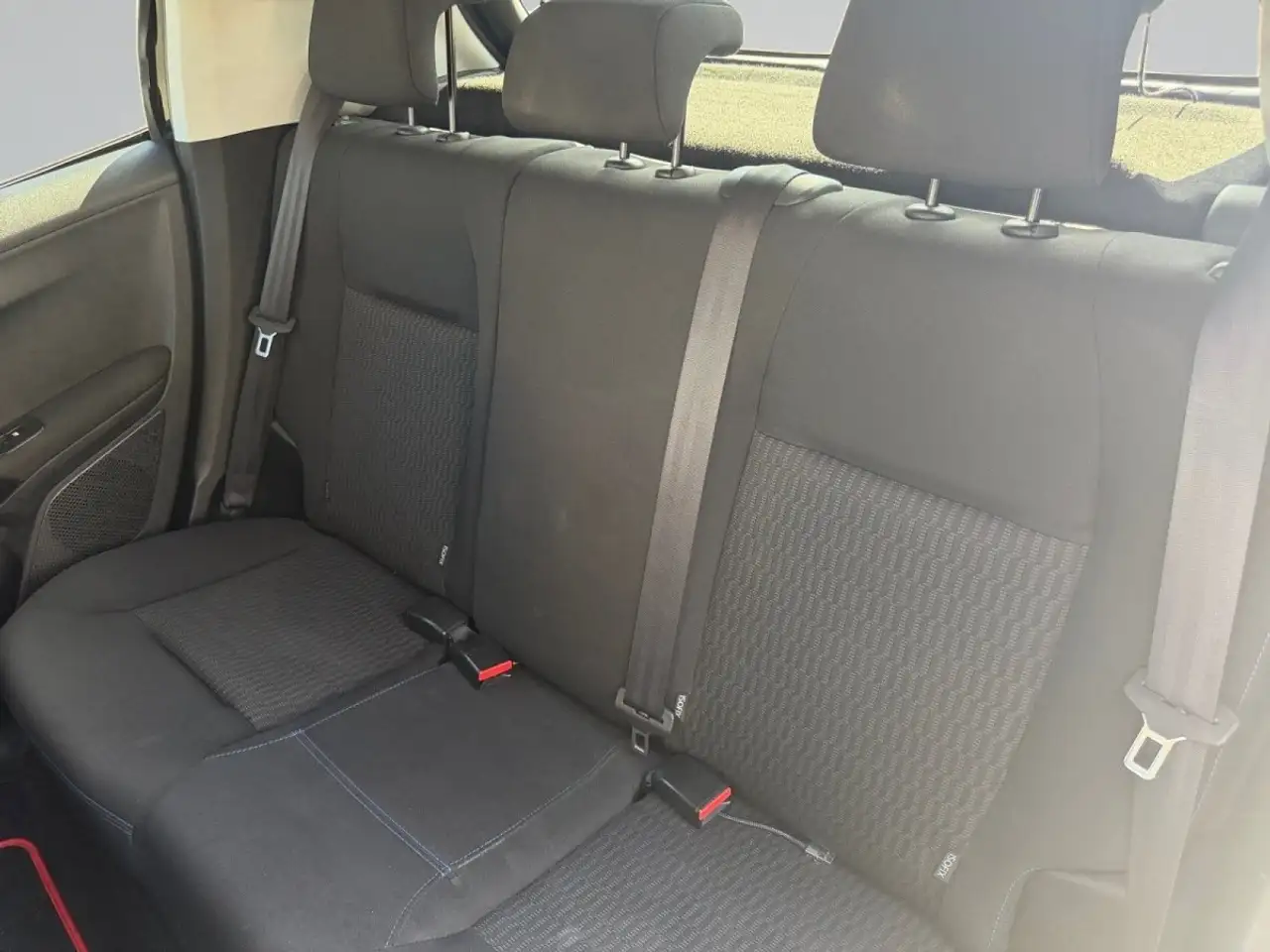 Peugeot 208 208 — photo 17