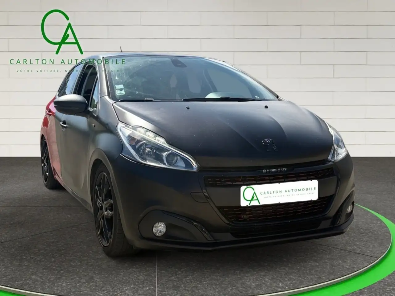 Peugeot 208 208