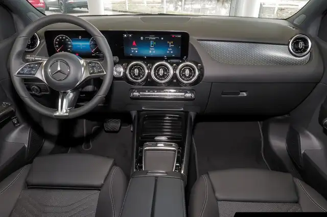 Mercedes-Benz B-Class view 10