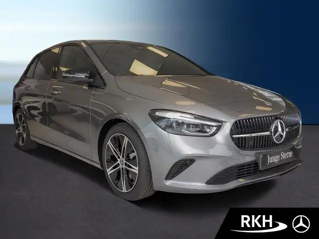 Mercedes-Benz B-Class view 2