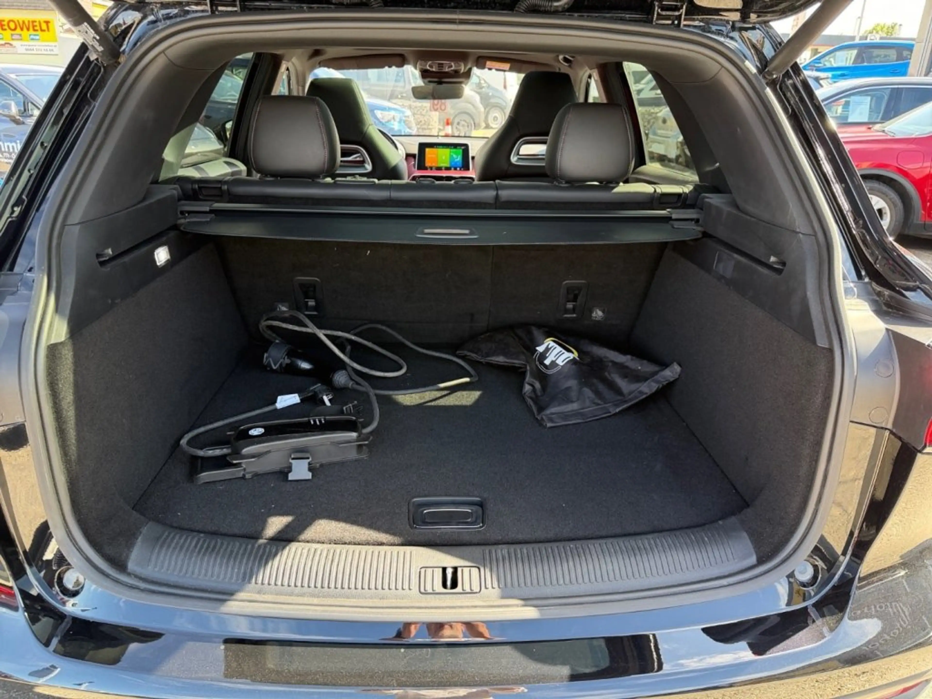 MG EHS 1,5T GDI PHEV Luxury Aut. — photo 13