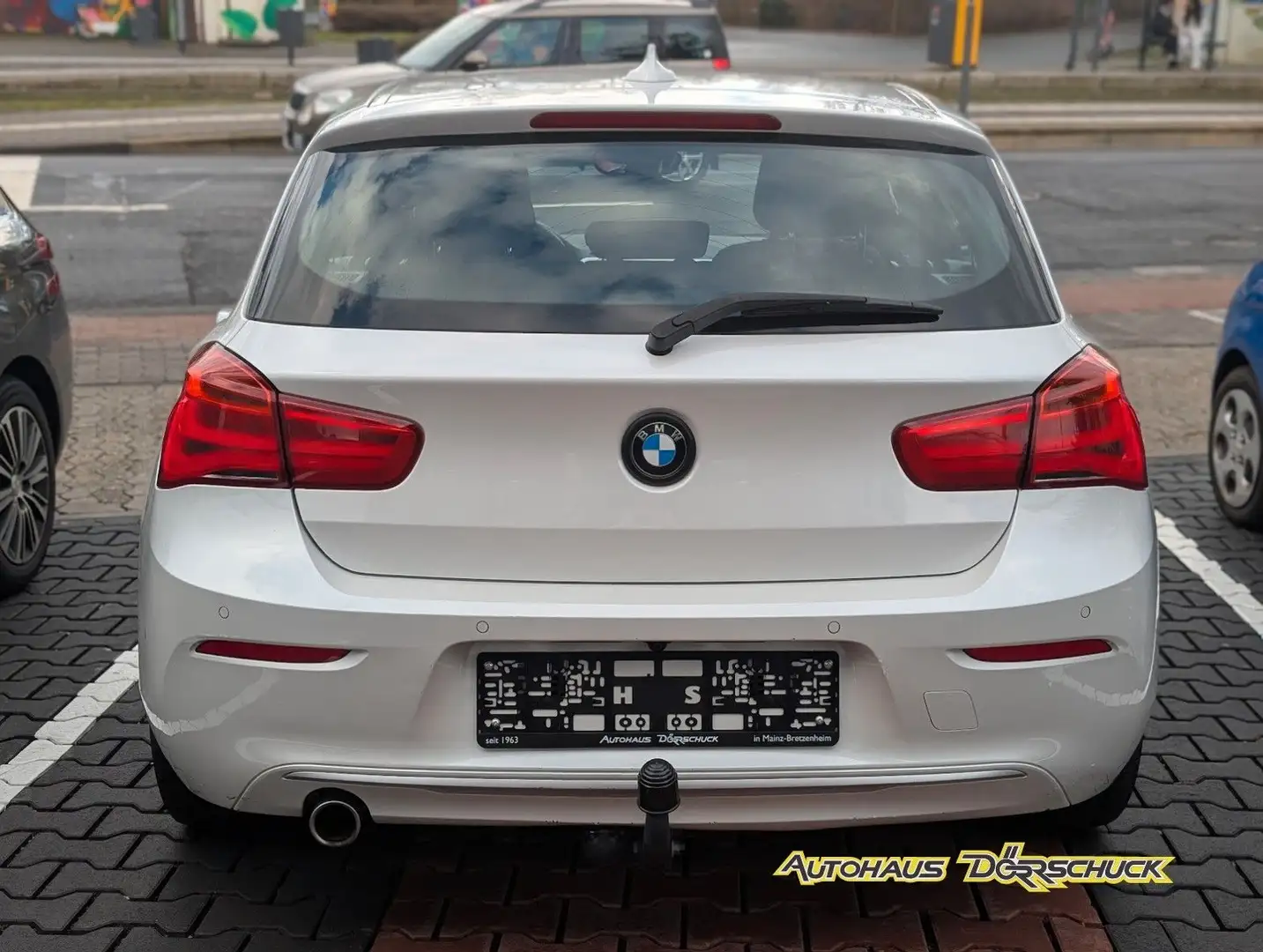 BMW 118 d Urban Line NAVI. KAMERA. LED. AUTOMATIK Weiß - 2