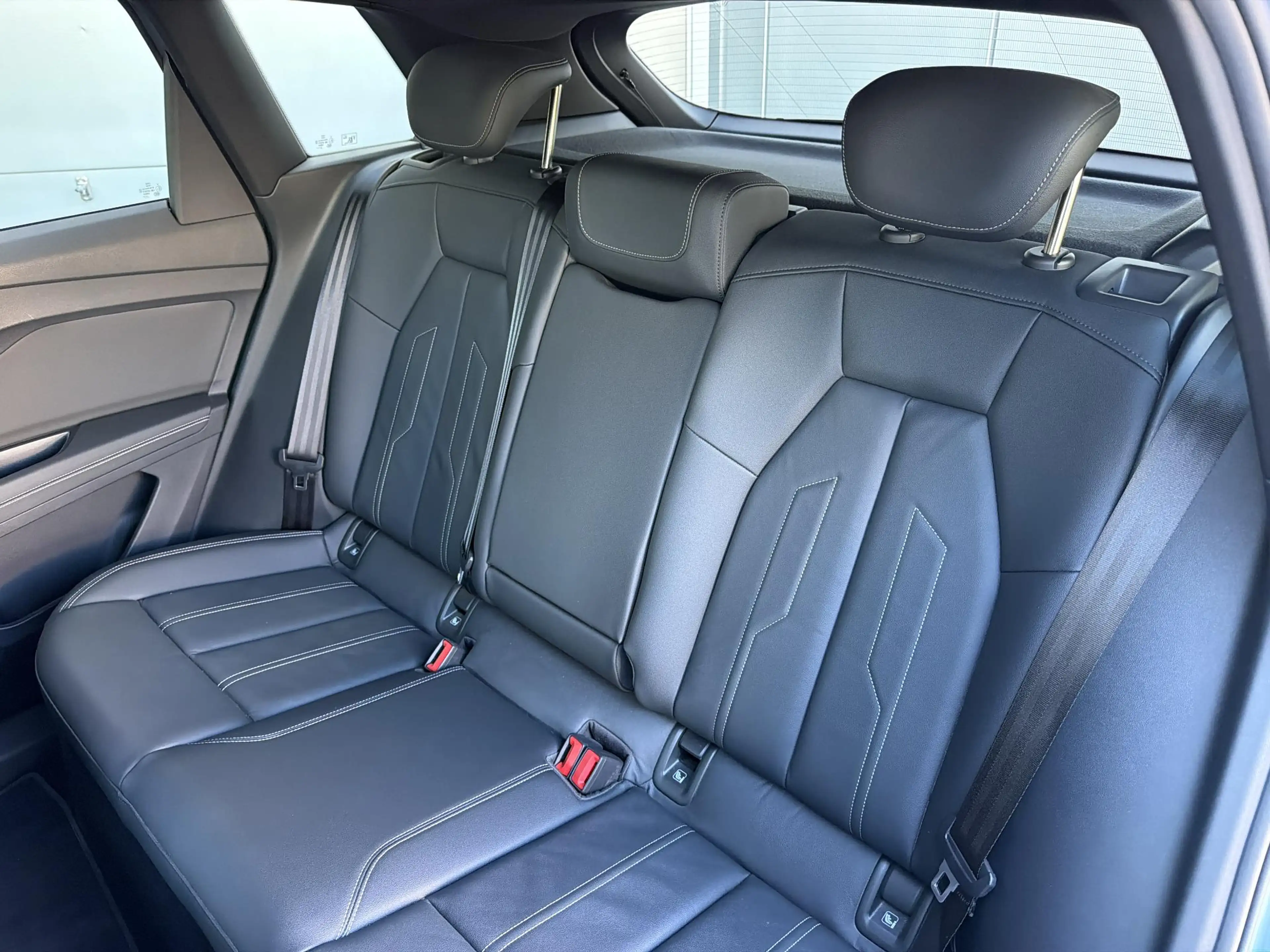 Audi Q4 e-tron 50 quattro Advanced edition 77 kWh S-line — photo 5