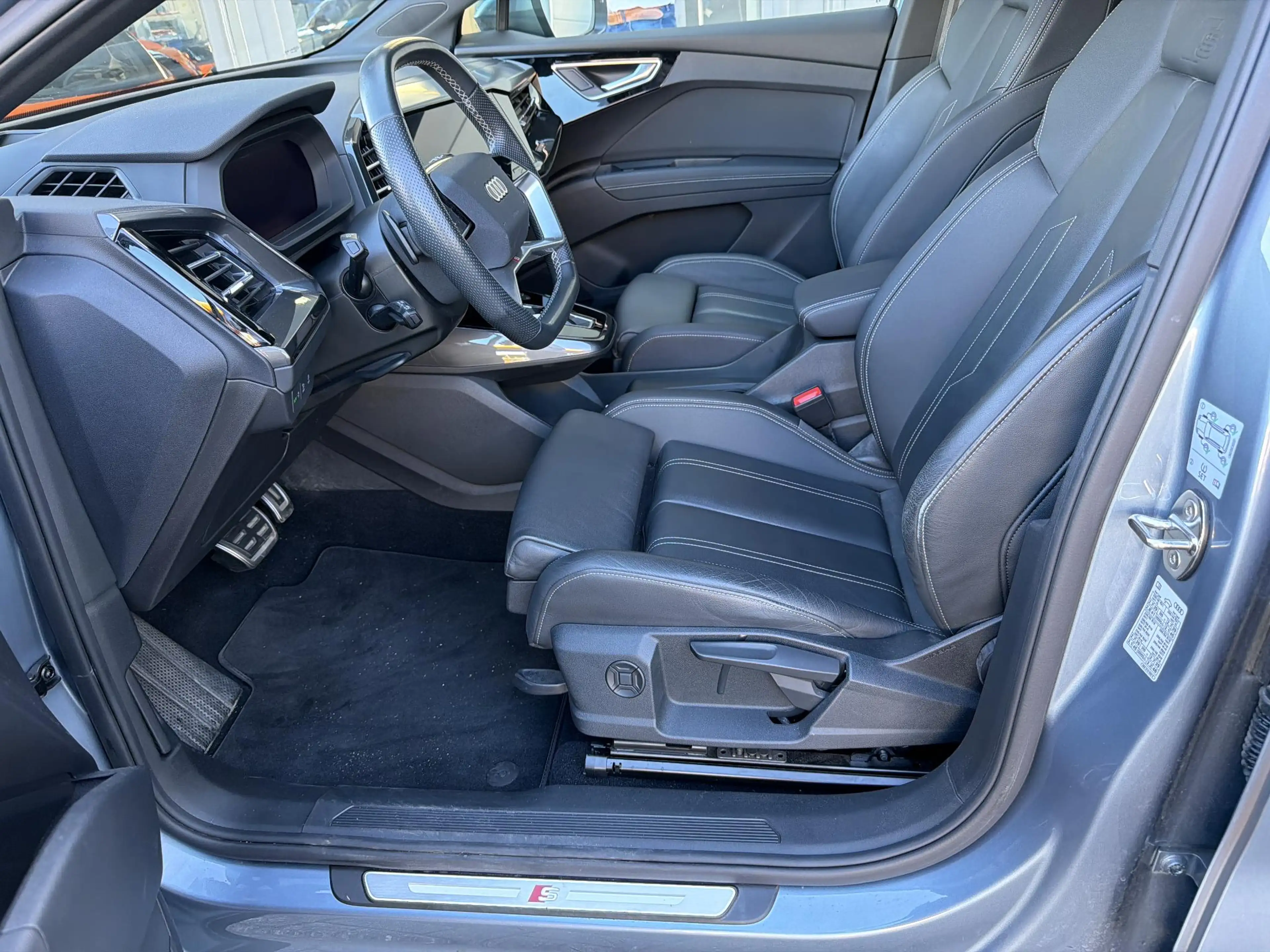 Audi Q4 e-tron 50 quattro Advanced edition 77 kWh S-line — photo 16
