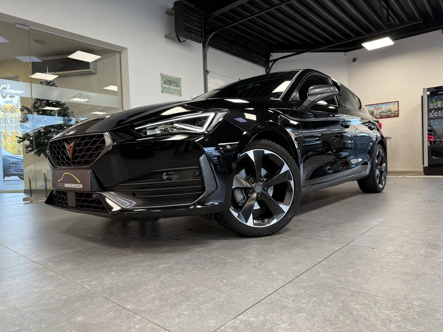 CUPRA Leon Leon 1.5 eTSI DSG * 27283 km ! * Noir - 1