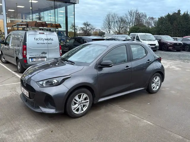 Mazda 2 Hybrid VVT-i Centre-Line CVT