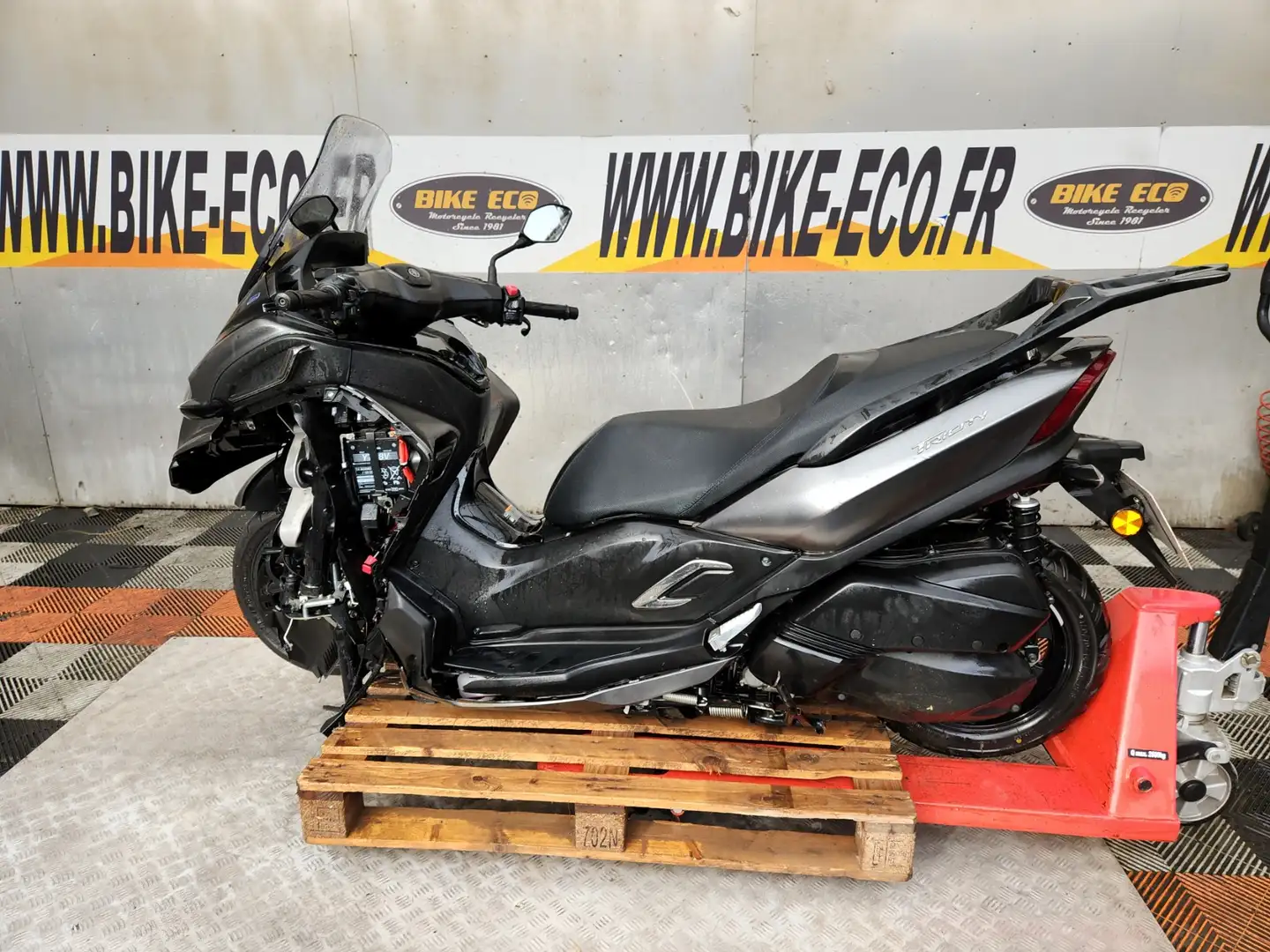 Yamaha TriCity Noir - 2