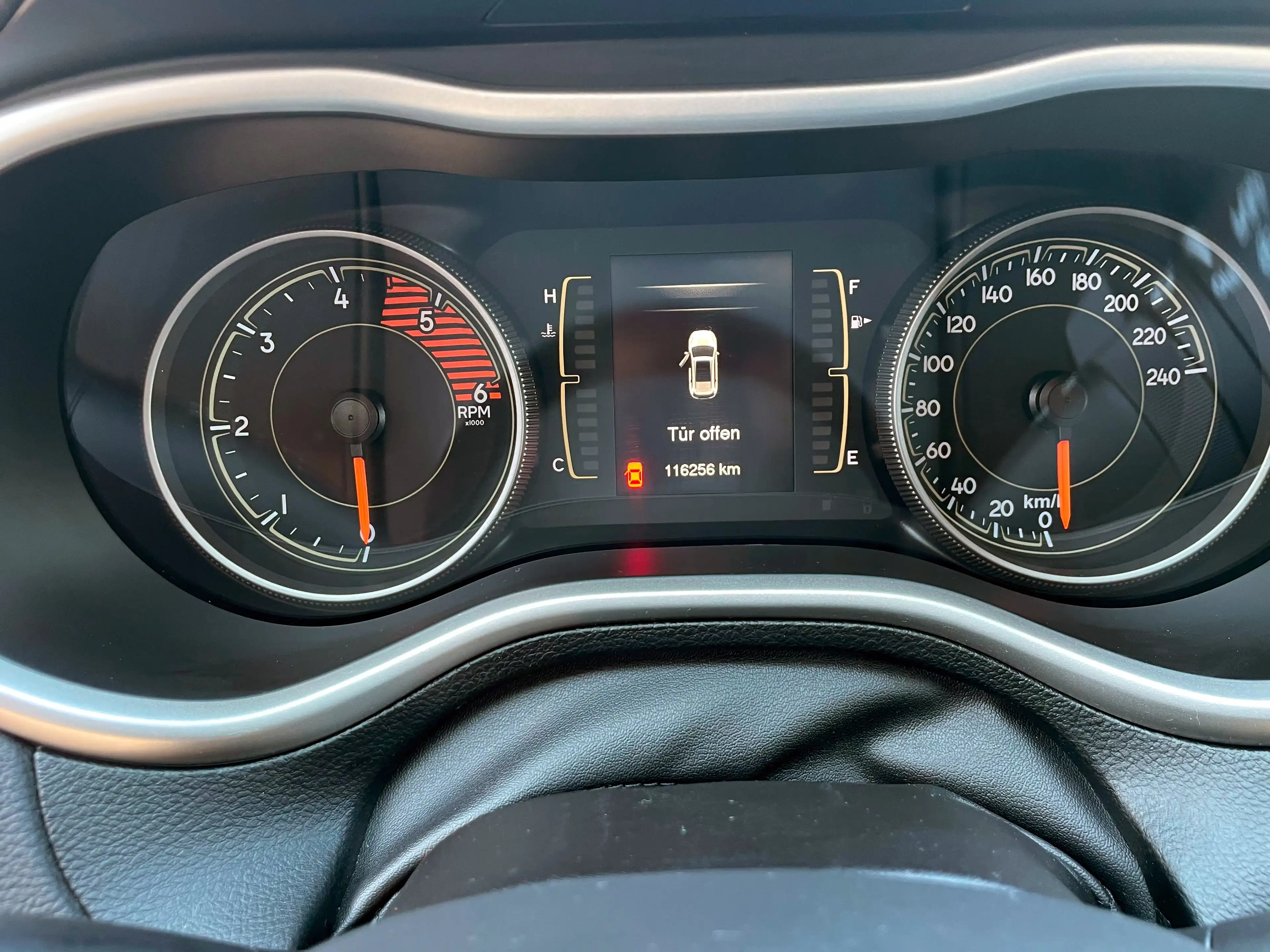 Jeep Cherokee 2,2 MultiJet II AWD NightEagle Aut. 200PS Pi.10/26 — photo 13