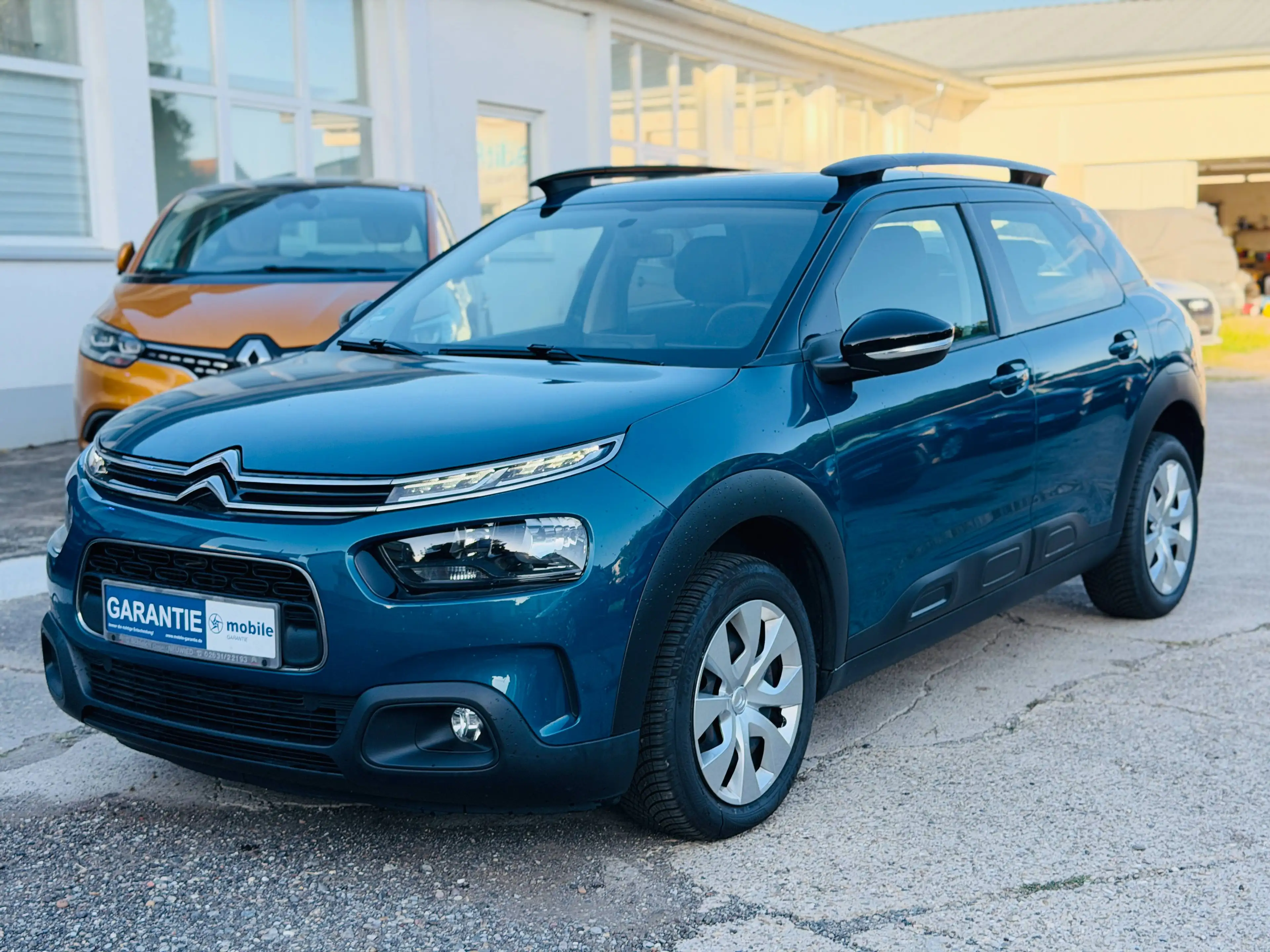Citroen C4 Cactus Feel*1.Hd*S-Heft*Tempomat*TÜV*Carplay*Garantie*Insp