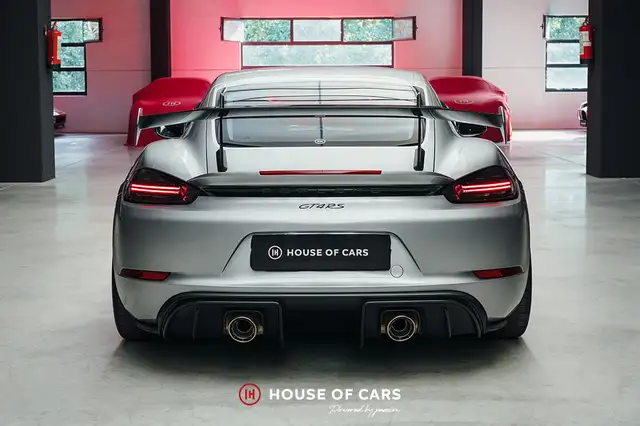 Porsche 718 view 8