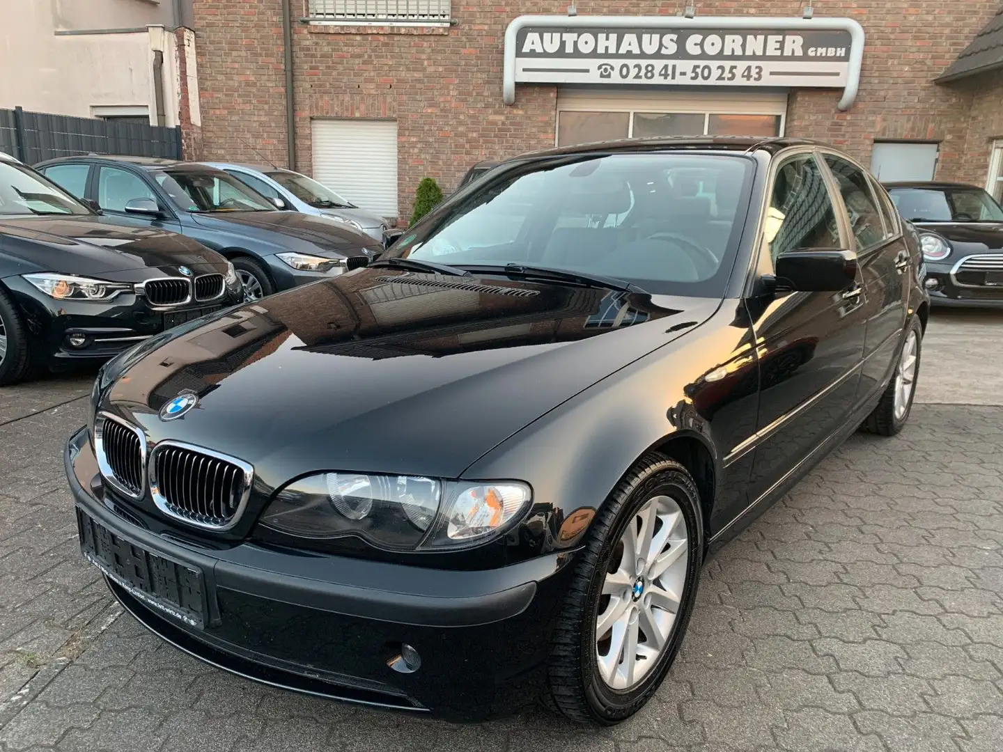 BMW 316 i 1.8i 16V Edition Lifestyle Schwarz - 1