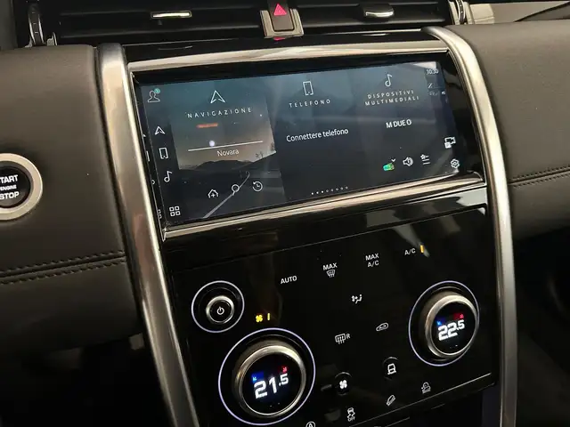 Land Rover Discovery Sport view 10